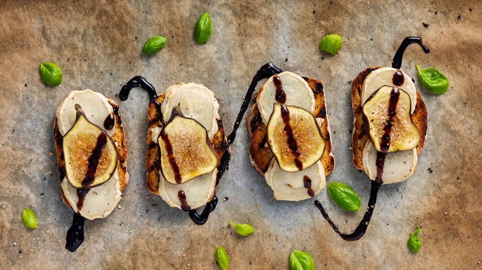 Ein Balsamico mit einem hohen Zuckergehalt verfügt auch über einen hohen Anteil an Traubenmost. Das verspricht ein körperreiches Aroma mit ausgewogener Säure und Süsse. 