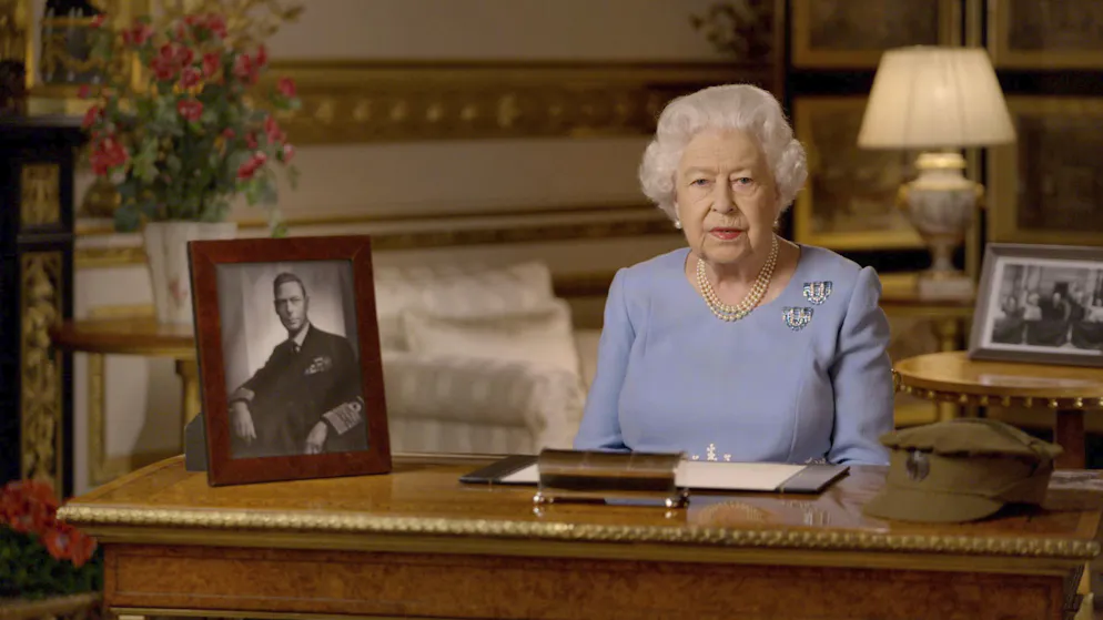 La regina Elisabetta invita a mai arrendersi.
