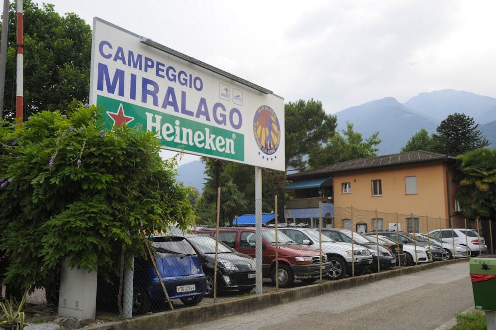 Esterni del campeggio Miralago di Tenero dove è scoppiato l'incendio.