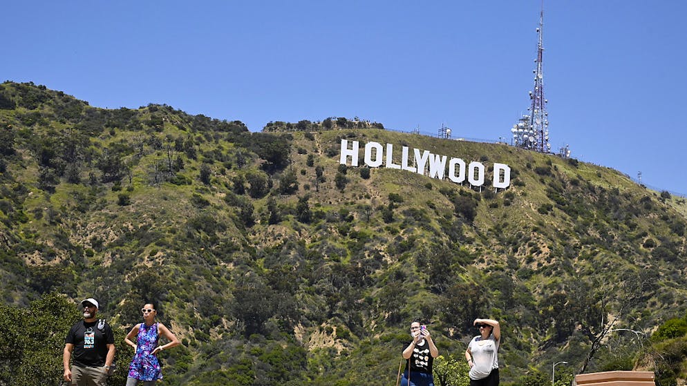 La macchina di Hollywood si rimette in moto.