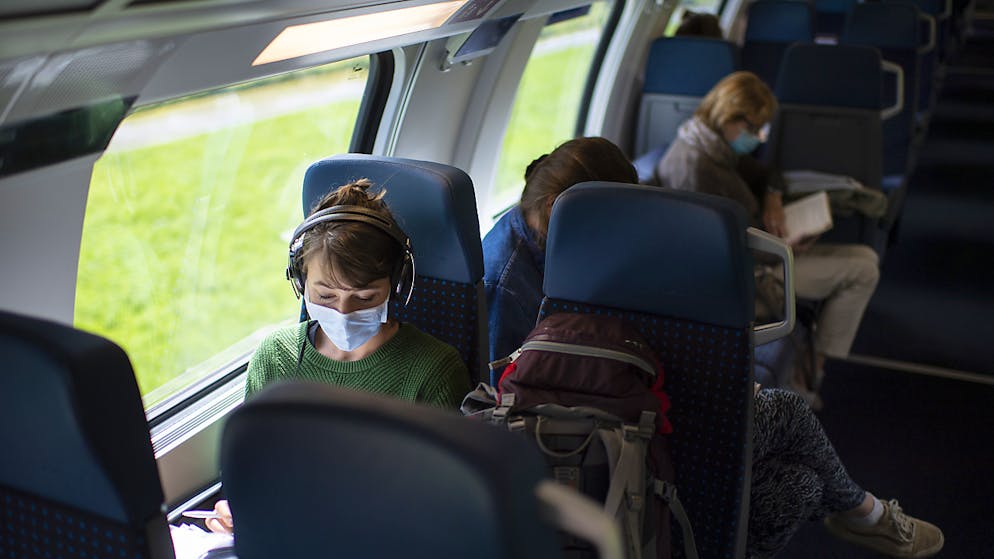 A partire dal prossimo lunedì ci sarà l'obbligo di indossare la mascherina sui mezzi pubblici in tutta la Svizzera.