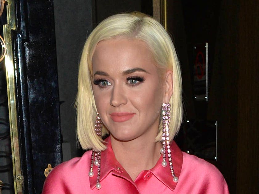 Spettacolo: Katy Perry: clown triste nella copertina del nuovo album ...