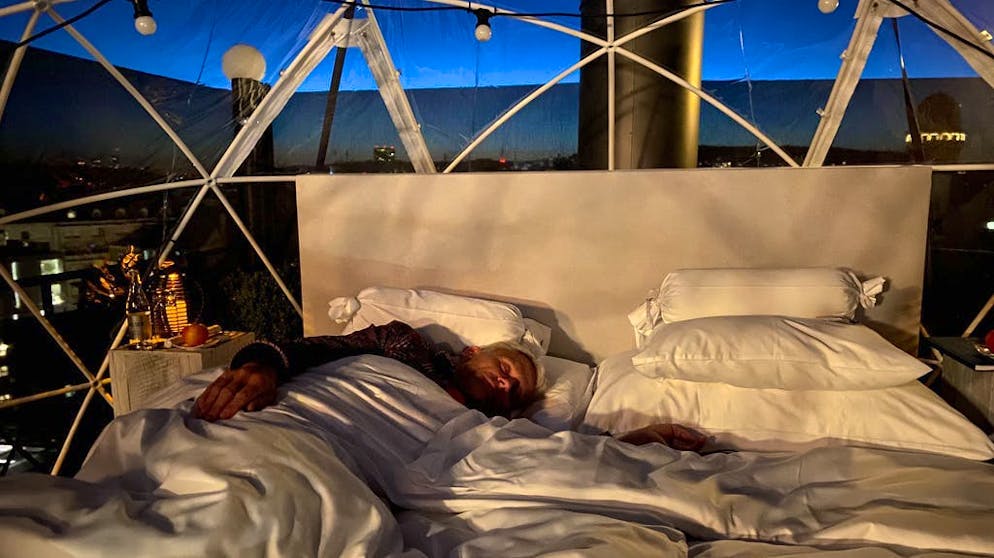 Una tenda con vista. … immergersi nei suoi sogni all'interno della tenda-bolla.