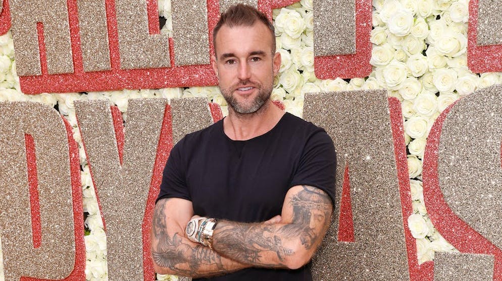 Philipp Plein: «A 16 anni, avevo l’acne sul viso. Ne ho sofferto a lungo, finché un giorno non ho più voluto utilizzare creme.»