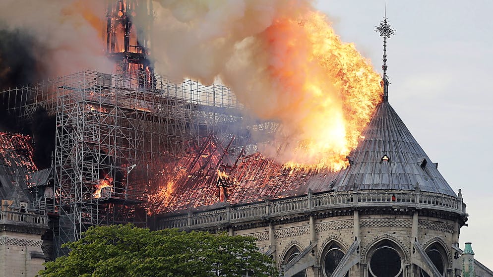 Incendio nella Cattedrale di Nantes. Un incendio si è dichiarato sabato mattina nella cattedrale di Nantes. Ha ricordato a tutti quello devastante della cattedrale parigina di Notre-Dame nell'aprile del 2019 (archivio).