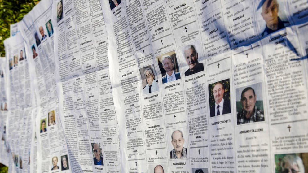 Annunci funebri sull'«Eco di Bergamo» a metà marzo.