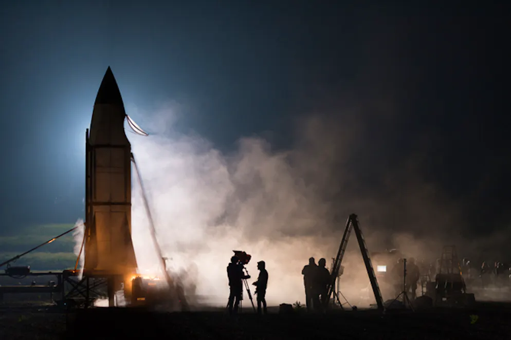 Fresi e Battiston dentro una fiaba con la luna