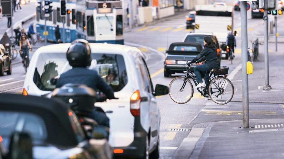 La circolazione di biciclette  (foto della città di Zurigo) è aumentata durante l’emergenza coronavirus, ricorda Amstutz.