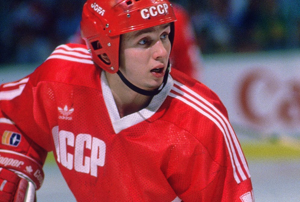 Igor Larionov con la maglia della USSR