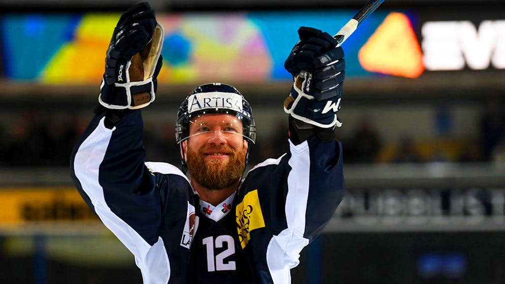 Novotny rimane in Leventina.