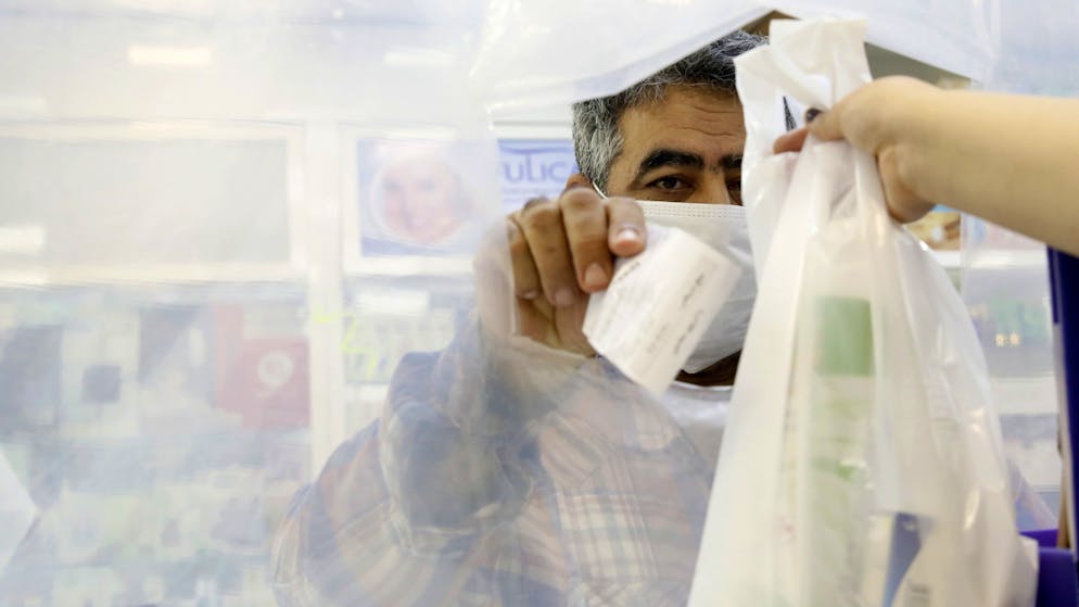 In Iran sono stati registrati nelle ultime 24 ore 215 nuovi decessi per coronavirus: una mortalità giornaliera sempre alta (foto simbolica)