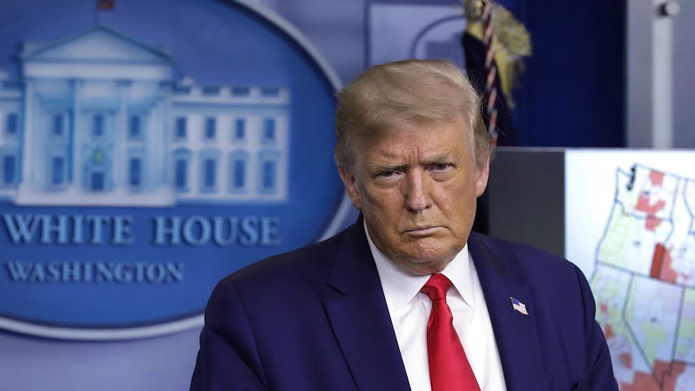 Donald Trump rinuncia alla convention in Florida.