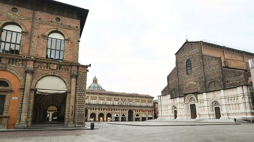 Piazza maggiore a Bologna, dove è avvenuto il «fattaccio».