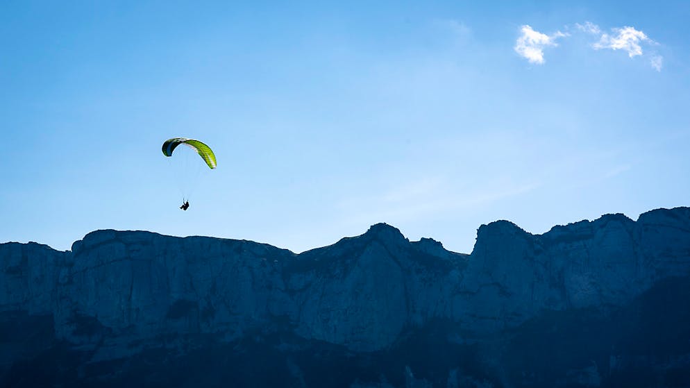 Un 55enne è morto ieri dopo un grave incidente in parapendio. Immagine d'archivio.