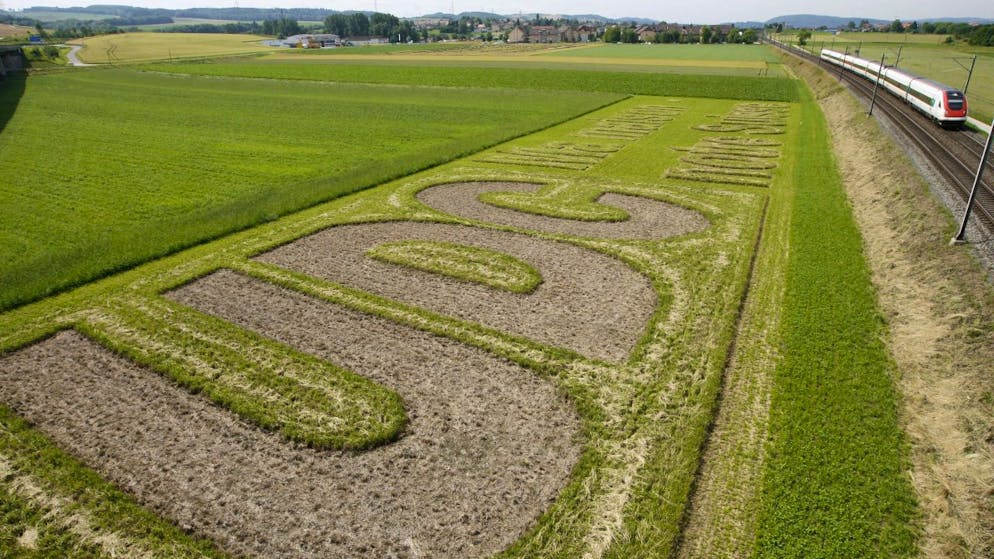 L'UDC rispedisce al mittente la nuova politica agricola 2022. Nella foto d'archivio uno slogan dell'ex partito agrario su un campo del canton Vaud.