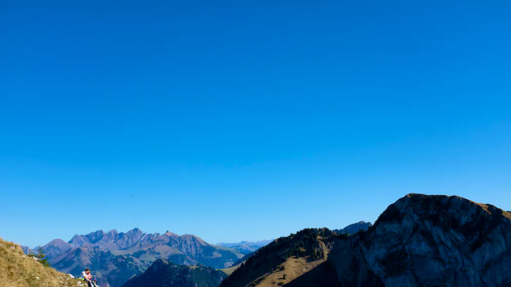 Un uomo e un adolescente in cordata sono morti ieri pomeriggio mentre facevano alpinismo nella zona del Col de Jaman, sopra Montreux (VD).