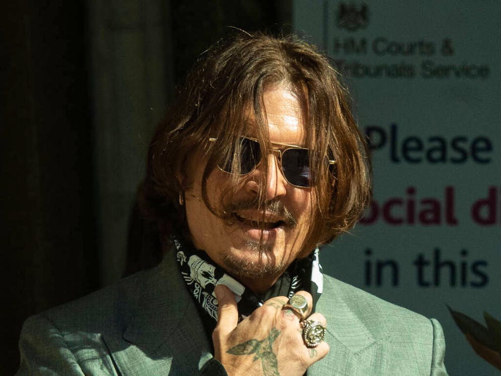 American actor Johnny Depp arrives on the sixteenth day of a court hearing on a libel case against The Sun  newspaper (News Group Newspapers - NGN) - Royal Courts Of Justice, London, England, UK on Tuesday 28 July, 2020. 

Picture by Justin Ng/UPPA/Avalon

Featuring: Johnny Depp
Where: London, England, United Kingdom
When: 28 Jul 2020
Credit: Retna/Avalon.red

**WORLD RIGHTS - Fee Payable Upon Reproduction - For queries contact Avalon.red - sales@avalon.red London: +44 (0) 20 7421 6000 Los Angeles: +1 (310) 822 0419 Berlin: +49 (0) 30 76 212 251**

Featuring: Johnny Depp
Where: London, England, United Kingdom
When: 28 Jul 2020
Credit: Retna/Avalon.red

**=WORLD RIGHTS - Fee Payable Upon Reproduction - For queries contact Avalon.red - sales@avalon.red London: +44 (0) 20 7421 6000 Los Angeles: +1 (310) 822 0419 Berlin: +49 (0) 30 76 212 251**