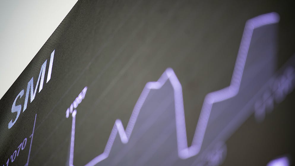 Oggi i corsi hanno costantemente puntato verso il basso.