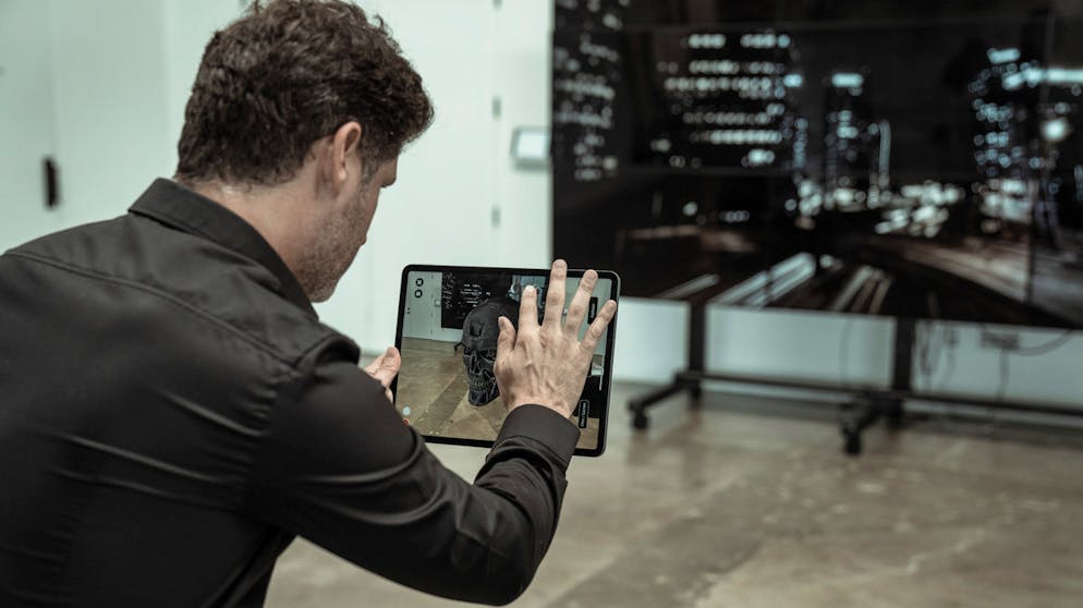 Raffael Dickreuter: Entrepreneur in L.A.. «Das Internet bewegt sich vom Scrollen in 2D nun in den dreidimensionalen Raum», so Dickreuter. 