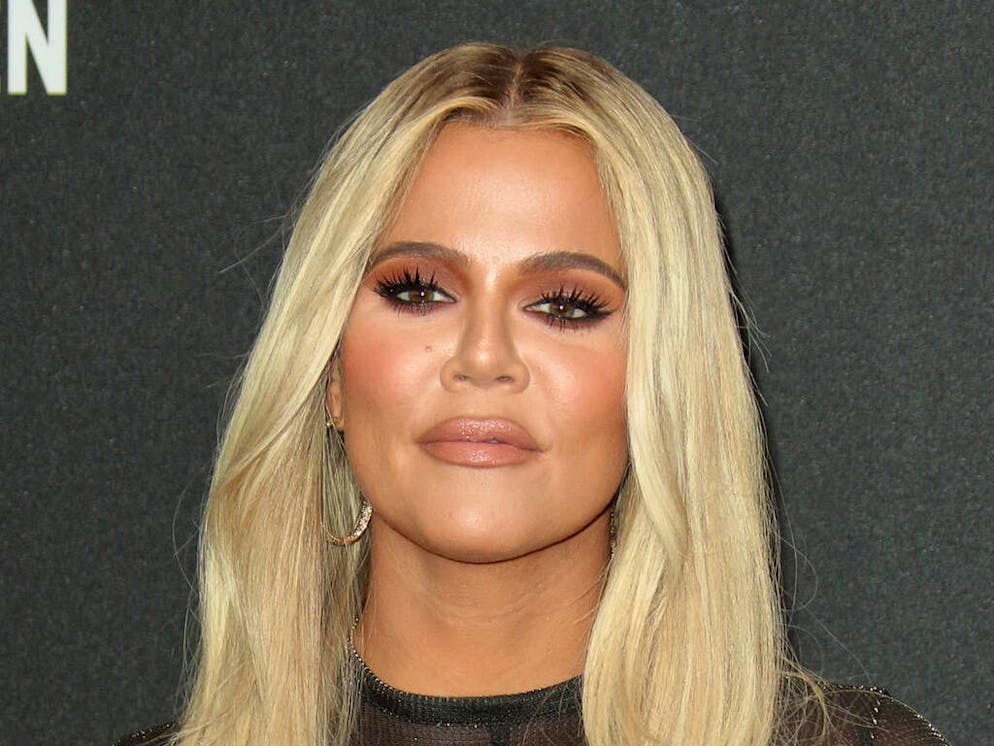 E! PeopleâÄôs Choice Awards 2019 - Arrivals held at the Barker Hangar in Santa Monica, California.

Featuring: Khloe Kardashian
Where: Los Angeles, California, United States
When: 10 Nov 2019
Credit: Adriana M. Barraza/WENN.com

Featuring: Khloe Kardashian
Where: Los Angeles, California, United States
When: 10 Nov 2019
Credit: Adriana M. Barraza/WENN.com