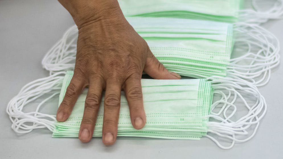 La Confederazione ha richiamato a titolo precauzionale mascherine acquistate nel 2007 e fornite a istituzioni e Cantoni per la presenza di funghi (foto simbolica)