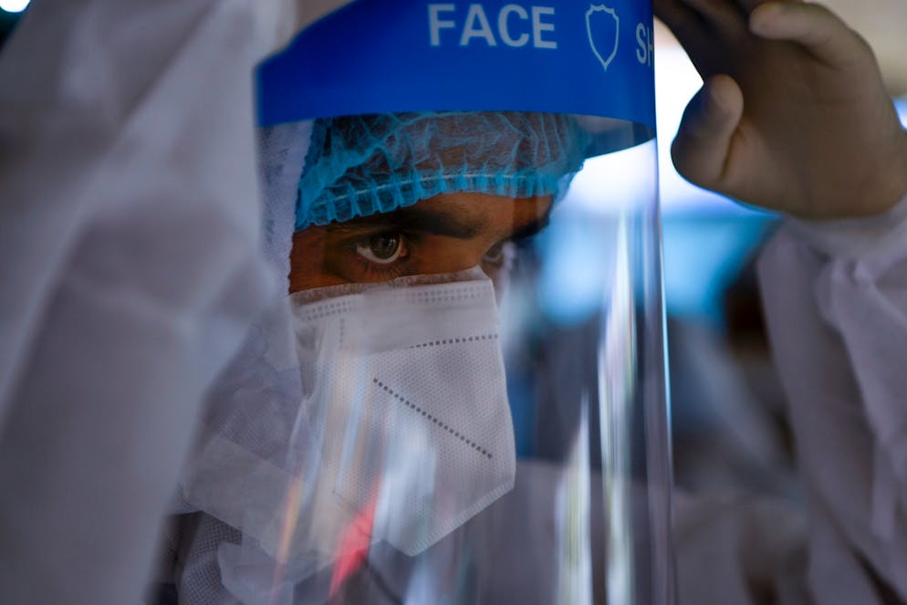 La pandémie du nouveau coronavirus a fait au moins 680.014 morts dans le monde