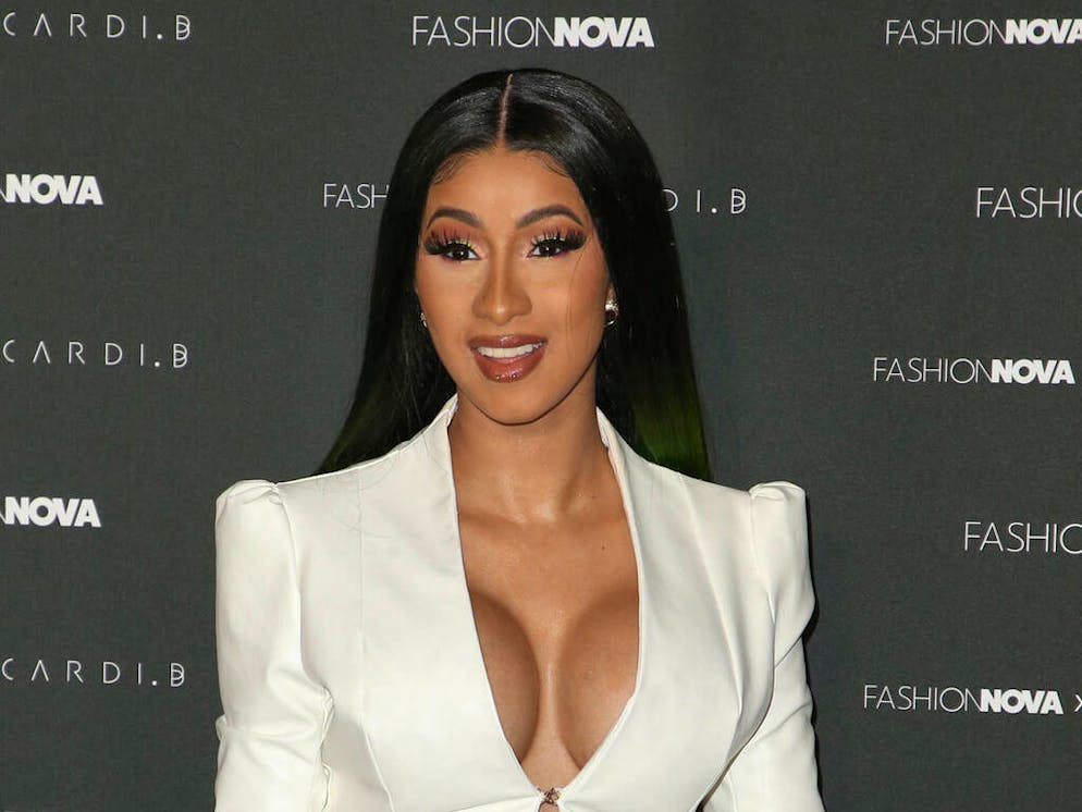 Cardi B Dfend Lapparition De Kylie Jenner Dans Le Clip WAP