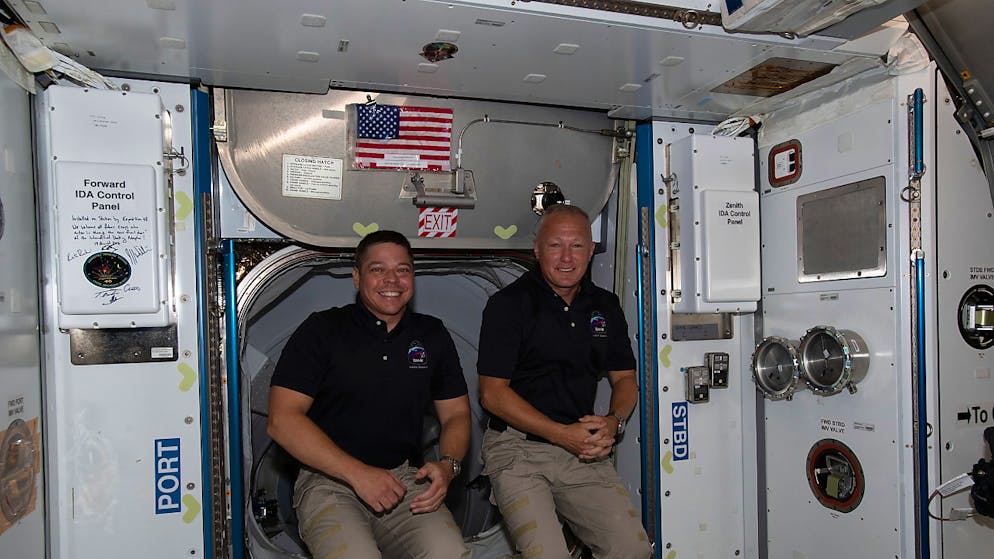 Die «Crew Dragon»-Kapsel mit zwei US-Astronauten an Bord dockte von der Raumstation ISS ab, wie die US-Raumfahrtbehörde Nasa mitteilte. (Archivbild)