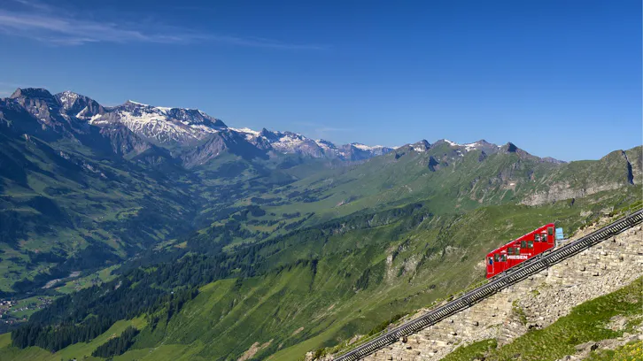 Einsteigen und abheben. Das sind die 14 verrücktesten Bergbahnen der ...