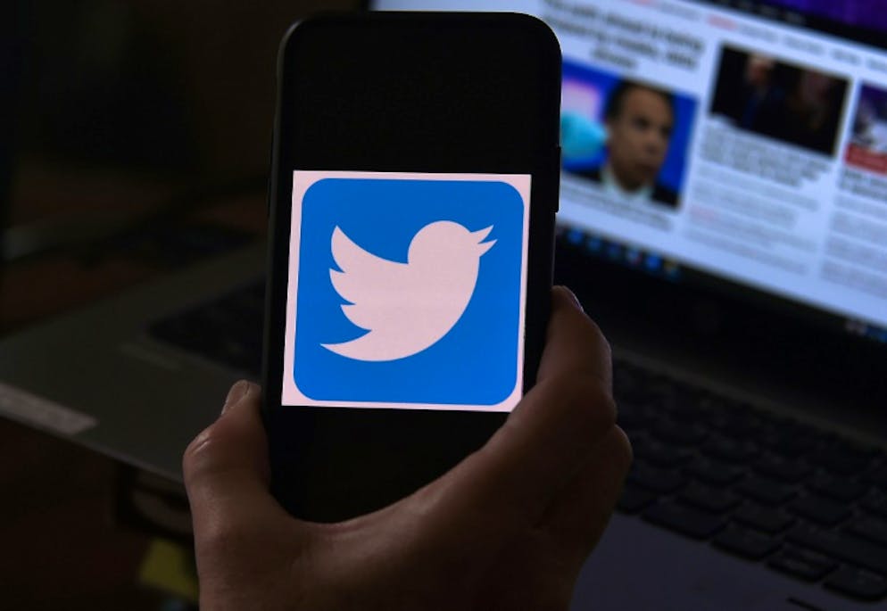 Facebook et Twitter sur tous les fronts contre les interférences étrangères. Twitter a banni toutes les publicités à caractère politique