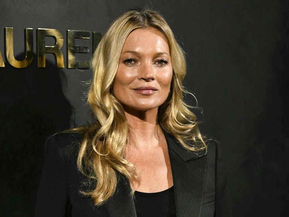 Kate Moss attendes SAINT LAURENT SS20 Runway during Paris Fashion Week - Paris, France 24/09/2019
Where: Paris, France
When: 24 Sep 2019
Credit: Ik Aldama/DPA/Cover Images
**ONLY AVAILABLE FOR PUBLICATION IN THE UK AND USA**