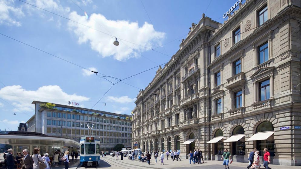 Die Hauptsitze von UBS und Credit Suisse am Paradeplatz in Zürich: Auch die beiden Schweizer Grossbanken stehen im Zentrum der internationalen Recherche FinCEN-Files.