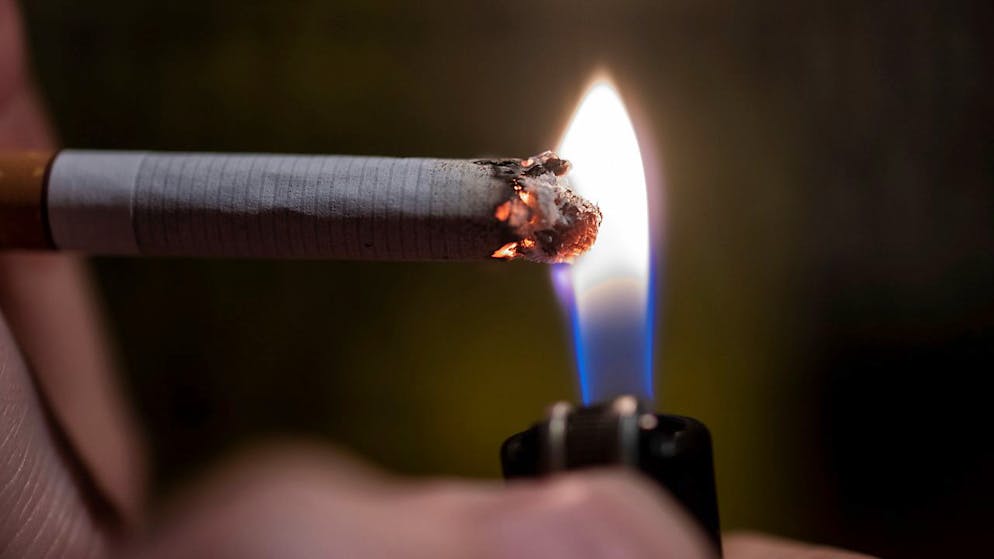 Les coûts liés au tabac représentent 3,9 milliards de francs par an, selon l'OFSP (archives).