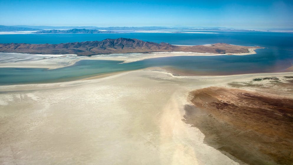 View of white salty sand beach in Utah's Great Salt Lake.