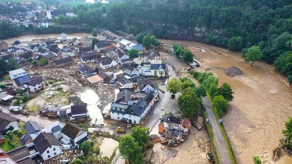 Schuld di Adenau: l'intera città è stata vittima delle inondazioni. 