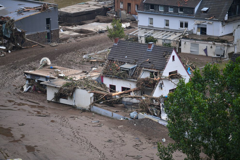 17.07.2021, Rheinland-Pfalz, Altenahr: Ein völlig zerstörtes Haus ist in der Innenstadt zu sehen. Foto: Lino Mirgeler/dpa +++ dpa-Bildfunk +++ (KEYSTONE/DPA/Lino Mirgeler)