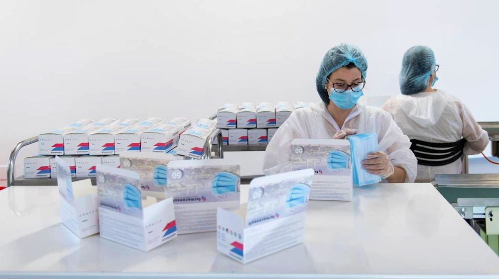 La produzione alla Farmaconsult di Sementina
