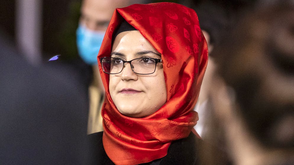 Hatice Cengiz, the fiancee of slain Saudi journalist Jamal Khashoggi, poses during the 16th Zurich Film Festival (ZFF) in Zurich, Switzerland, Friday, Oct. 2, 2020.(KEYSTONE/Alexandra Wey).