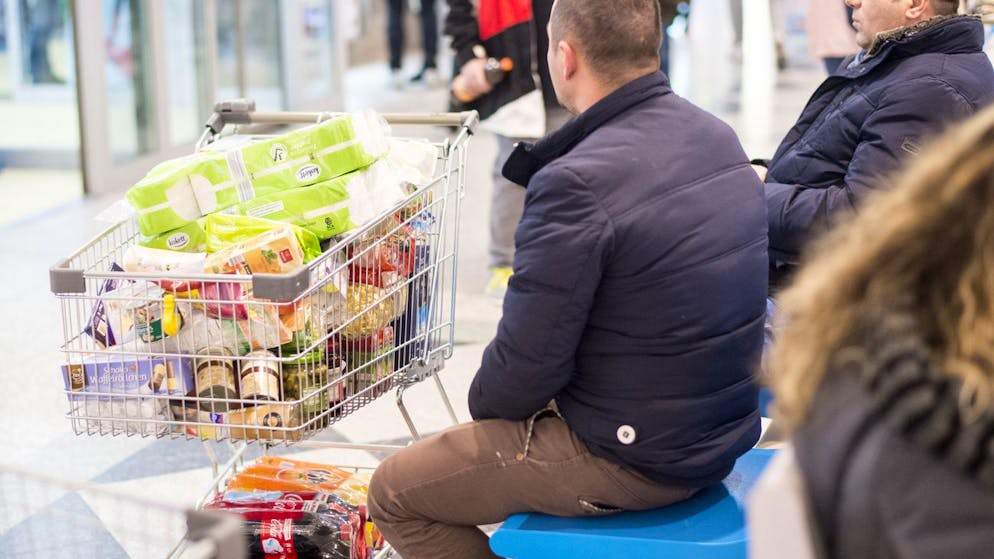 Billions flow out. Shopping tourism is becoming a necessity for many Swiss people