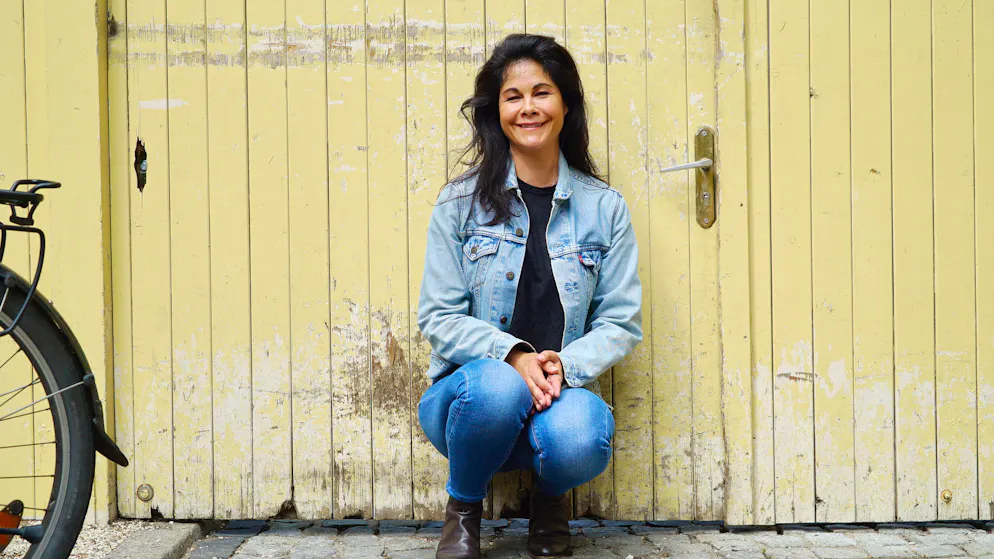 22 Sonntags-Fragen. Tonia Maria Zindel: «Er hat sie sehr schön geküsst»