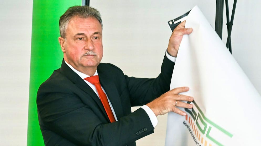 GDL-Chef Claus Weselsky nach einer Pressekonferenz zu Arbeitskampfmassnahmen bei der Deutschen Bahn. (Archiv)