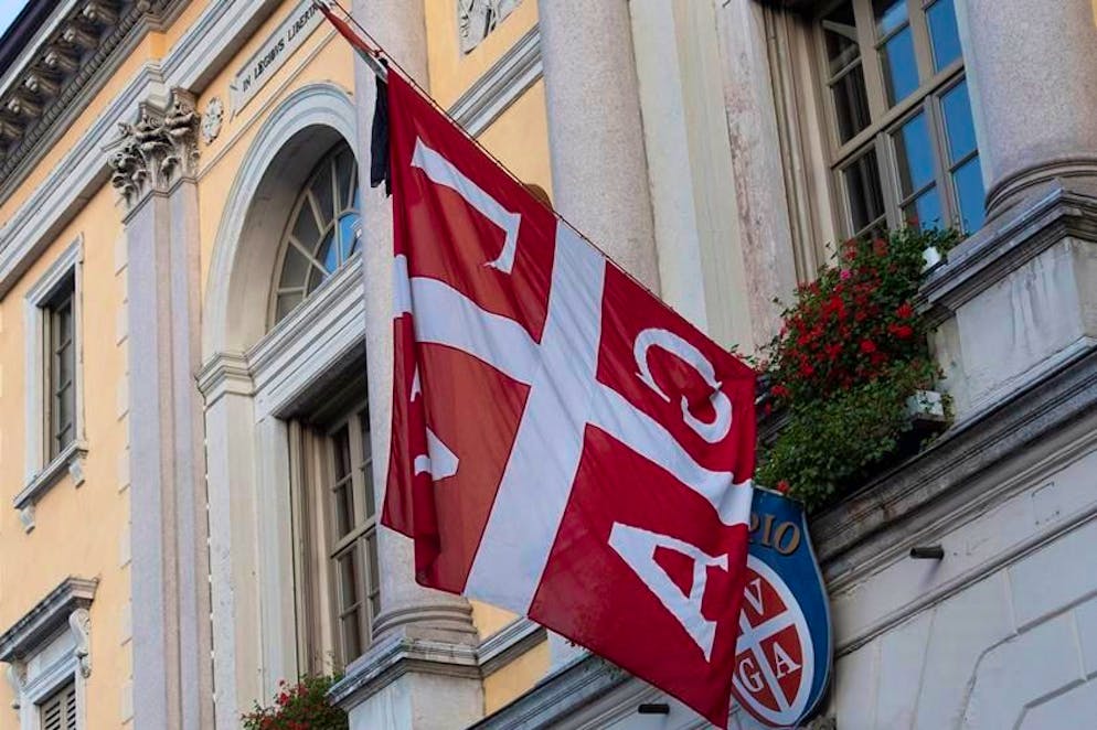 Bandiera a mezz'asta a Lugano