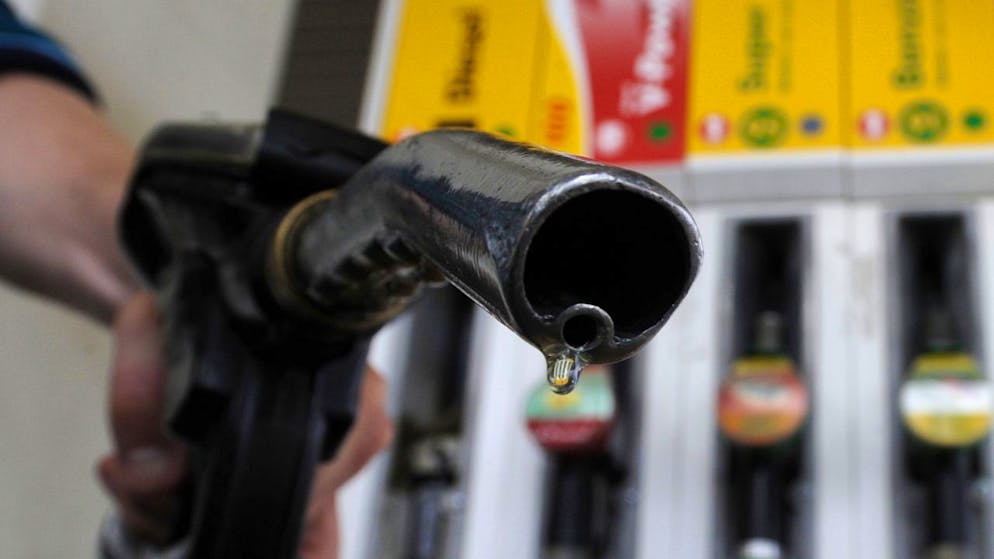 Auch wegen höherer Spritpreise hat die Inflationsrate in Deutschland im Juli einen so starken Sprung gemacht wie zuletzt im Jahr 1993. (Symbolbild)