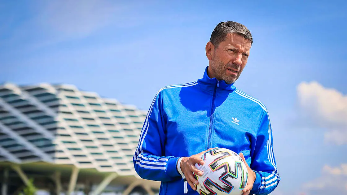 Sportartikelhersteller: Adidas verkauft Reebok für bis zu 2,1 Mrd Euro ...