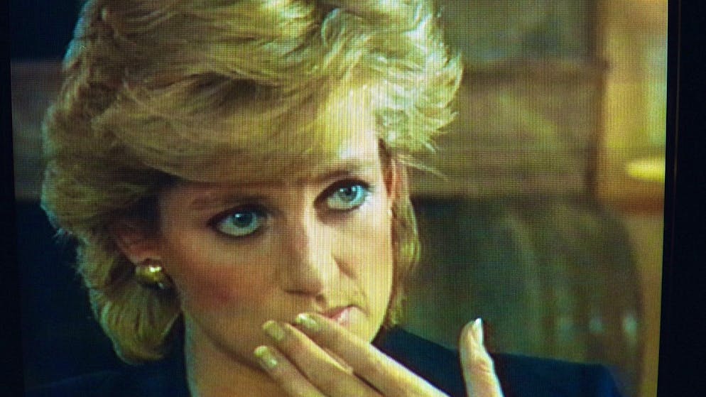 Im TV-Gespräch mit dem Titel «An Interview with H.R.H. the Princess of Wales» schüttete Diana ihr Herz aus. Ein Fehler, den die Royals ihr zeitlebens übel nahmen. 