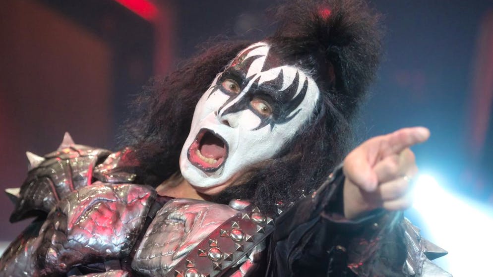 Kolumne am Mittag. Sie griffen spontan zu Schminke, und pl&#xF6;tzlich schauten alle hin