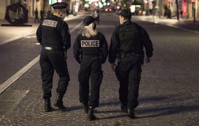 Marseille. Un Adolescent Tué Par Balles Et Deux Mineurs Blessés | Blue News