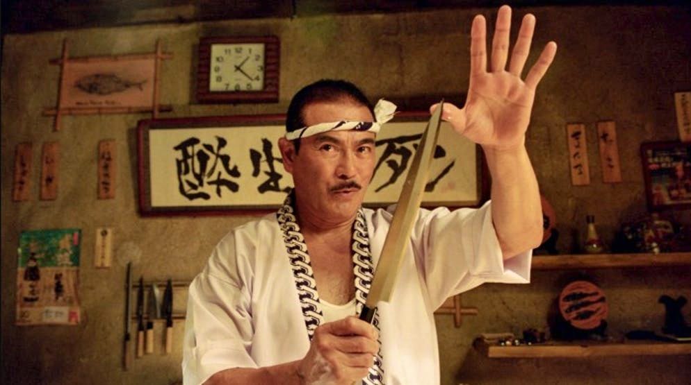 L'attore giapponese Shinichi Sonny Chiba come armaiolo Hattori Hanzo in