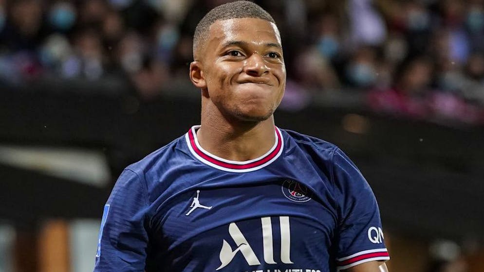 PSG's Kylian Mbappe celebrates after scoring his side's second goal during a French League One soccer match between Brest and PSG at the Francis-Le Ble stadium in Brest, France, Friday, Aug. 20, 2021. (AP Photo/Daniel Cole)