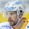 Zugs Yannick-Lennart Albrecht waehrend dem Meisterschaftsspiel der National League zwischen den SCL Tigers und dem EV Zug, am Freitag, 5. Februar 2021, im Ilfisstadion in Langnau. (KEYSTONE/Marcel Bieri)